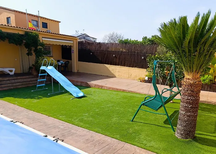 Chalet Con Piscina Privada Y Barbacoa